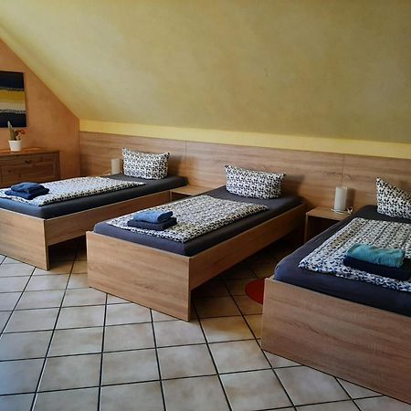 Pension 'Am Stadtrand' Borchen Zimmer foto