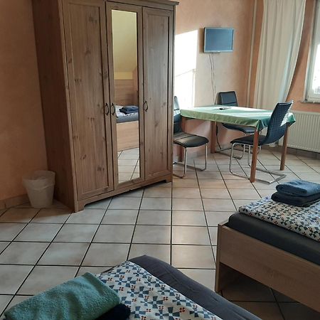 Pension 'Am Stadtrand' Borchen Zimmer foto