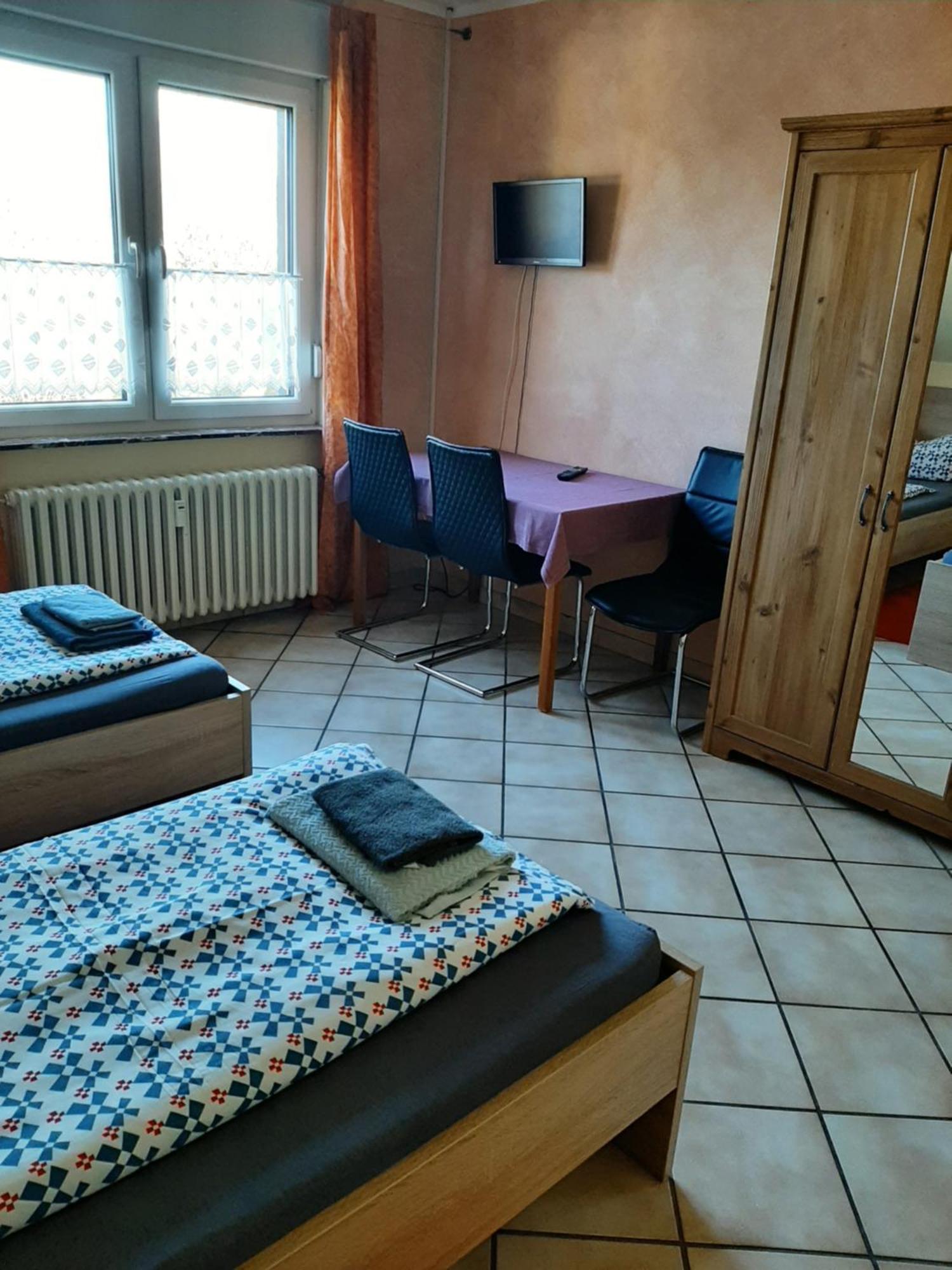 Pension 'Am Stadtrand' Borchen Zimmer foto
