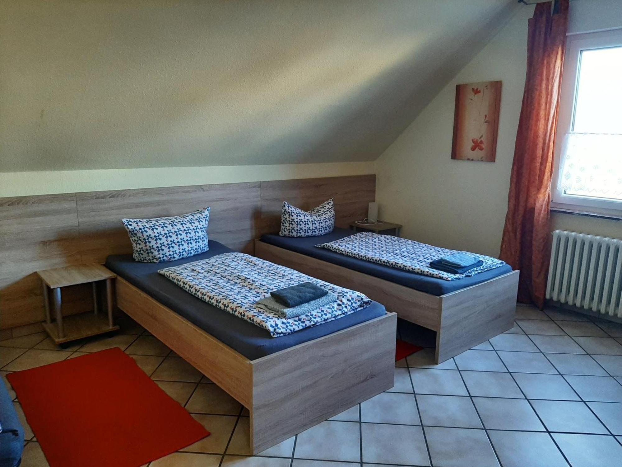 Pension 'Am Stadtrand' Borchen Zimmer foto